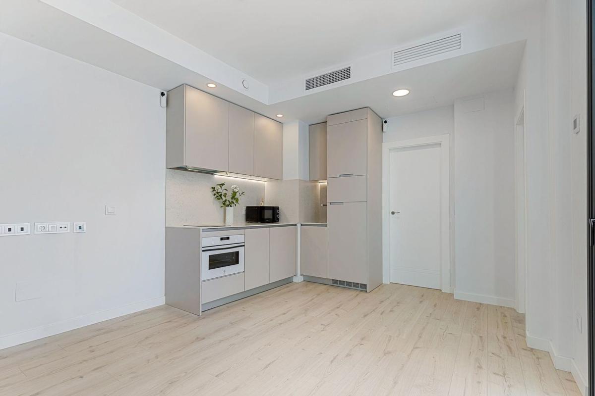 Venta de piso en Piso en Calle medina, Zona Puerto Deportivo, Fuengirola, Fuengirola
 photo 5