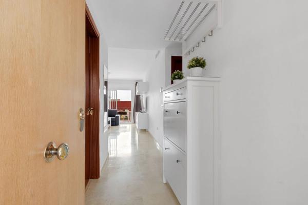 Venta de piso en Piso en Artemisa, 4, Los Pacos, Fuengirola, Fuengirola
thumbnail 2