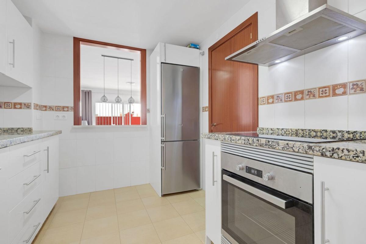 Venta de piso en Piso en Artemisa, 4, Los Pacos, Fuengirola, Fuengirola
 photo 4