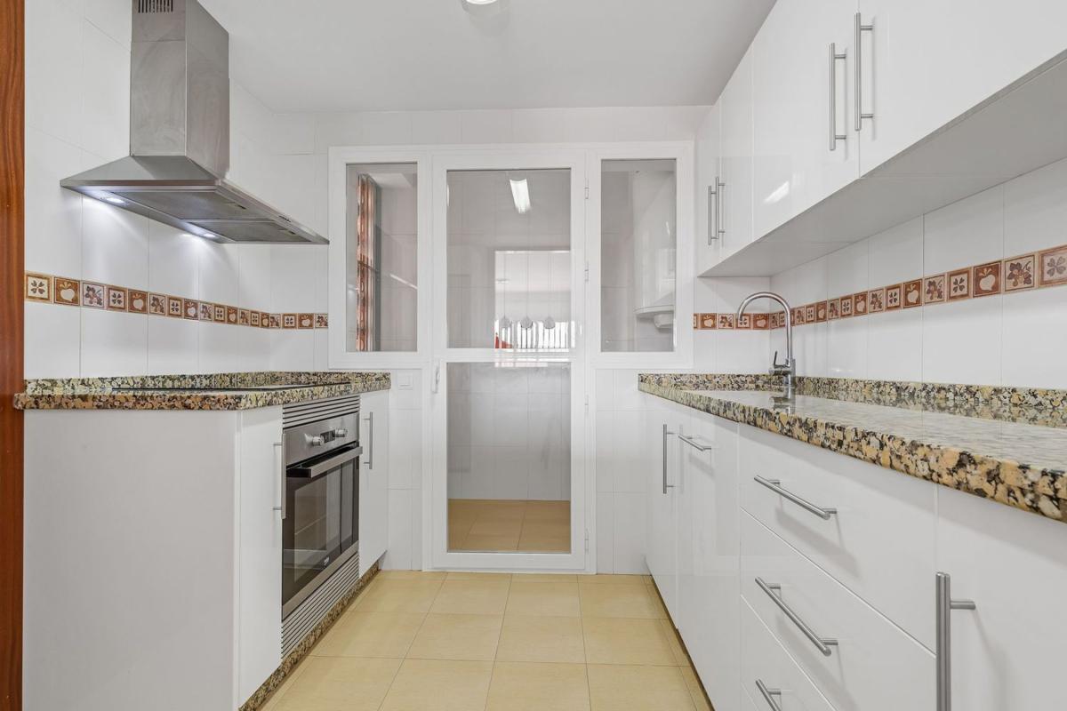 Venta de piso en Piso en Artemisa, 4, Los Pacos, Fuengirola, Fuengirola
 photo 5
