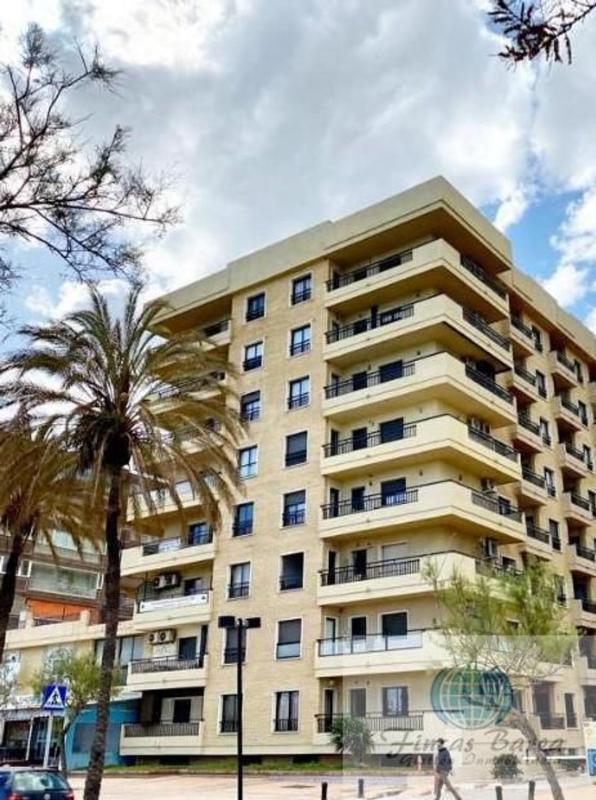Venta de piso en Piso en Paseo Marítimo Rey de España, Playa de los Boliches, Fuengirola, Fuengirola
 photo 4