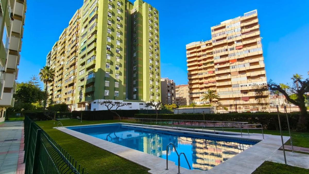 Продажа квартиры на Piso en Calle Santa Lucía, 3, Los Boliches, Fuengirola, Фуэнхирола
photo 1