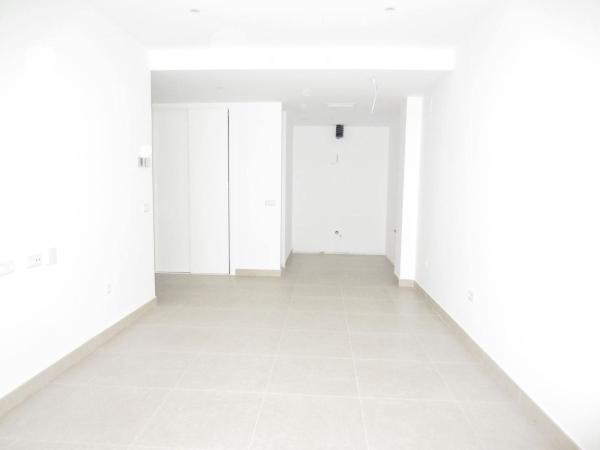 Venta de piso en Piso en Zona Puerto Deportivo, Fuengirola, Fuengirola
thumbnail 2