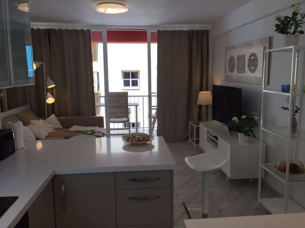 Продажа квартиры на Piso en CL Asturias, 12, Zona Puerto Deportivo, Fuengirola, Фуэнхирола
photo 5
