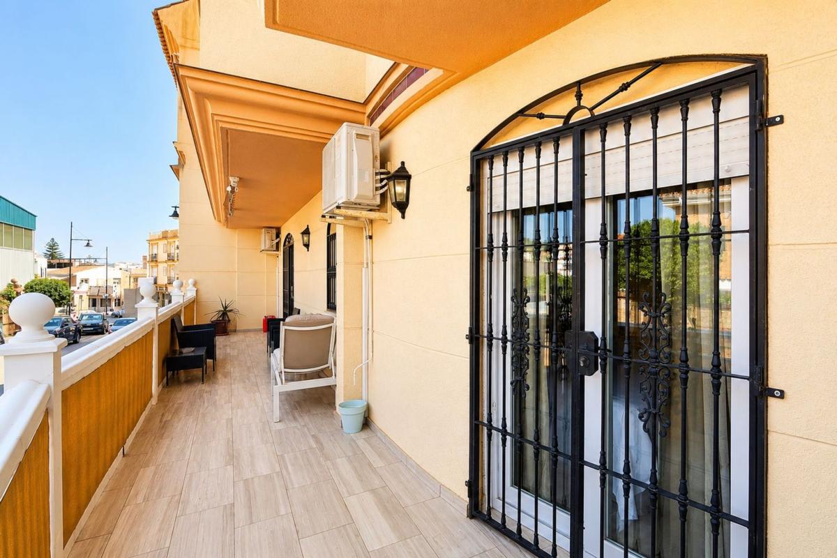 Sprzedaż mieszkania w Piso en Avenida Finlandia, 29, Los Pacos, Fuengirola, Fuengirola
photo 4