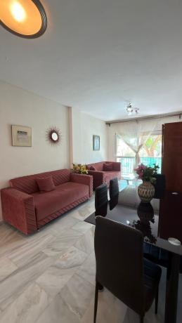 Venta de piso en Piso en Calle República Argentina, Zona Puerto Deportivo, Fuengirola, Fuengirola
thumbnail 3