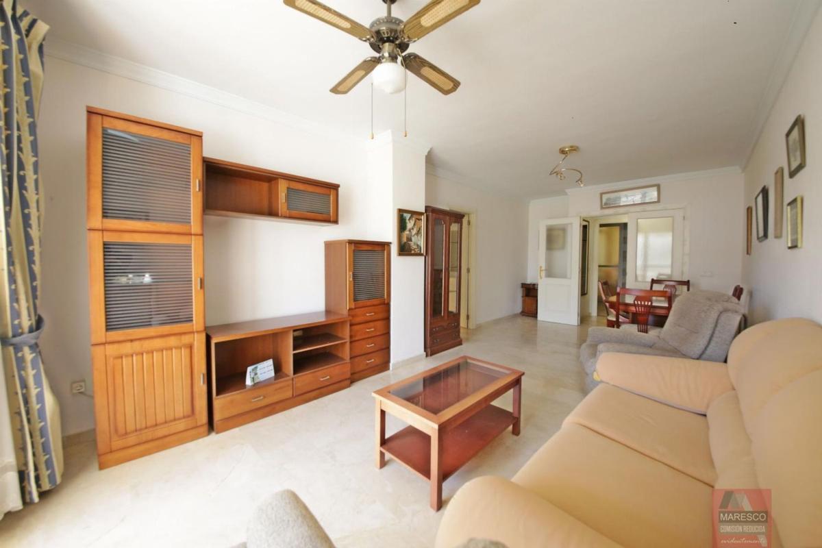 Sale of apartment in Piso en Calle Romería del Rocío, Centro Ciudad, Fuengirola, Fuengirola
photo 3