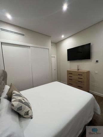 Venta de piso en Piso en Calle Ollería, Zona Puerto Deportivo, Fuengirola, Fuengirola
thumbnail 2