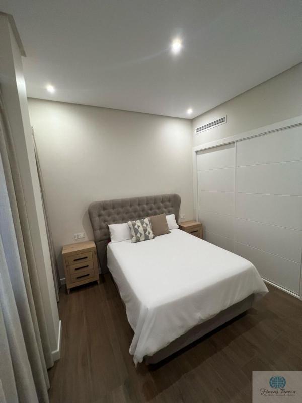 Venta de piso en Piso en Calle Ollería, Zona Puerto Deportivo, Fuengirola, Fuengirola
photo 3