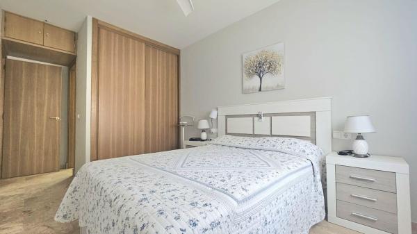 Sale of flat in Piso en Centro Ciudad, Fuengirola, Fuengirola
photo 1