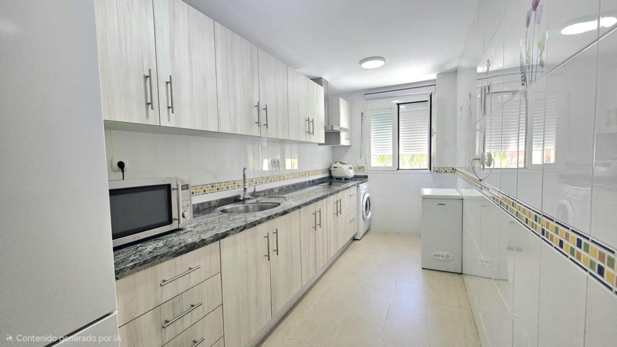Sale of apartment in Piso en Centro Ciudad, Fuengirola, Fuengirola
 photo 3