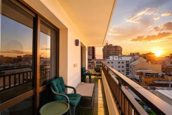 Sale of flat in Piso en Calle María Barranco, 3, Zona Puerto Deportivo, Fuengirola, Fuengirola
thumbnail 3