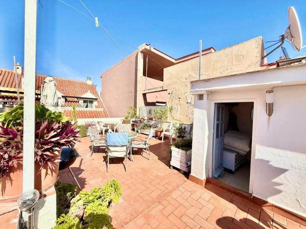 Sale of flat in Piso en Calle Nueva, Zona Puerto Deportivo, Fuengirola, Fuengirola
thumbnail 2