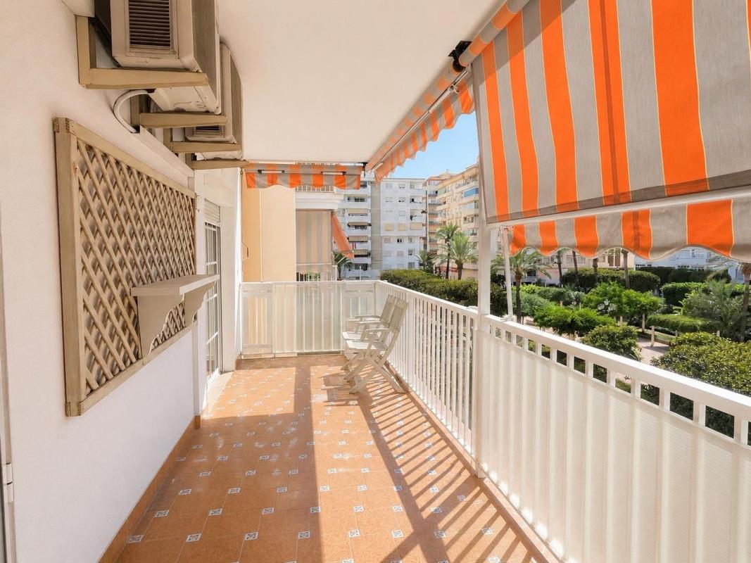 Venta de piso en Piso en Calle Feria de Jerez, Centro Ciudad, Fuengirola, Fuengirola
photo 4