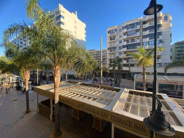 Sale of flat in Piso en Calle Lamo de Espinosa, 3, Zona Puerto Deportivo, Fuengirola, Fuengirola
photo 1