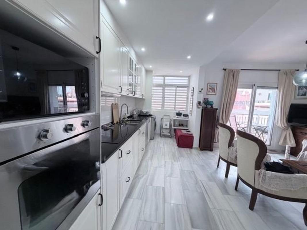 Venta de piso en Piso en Camino de Santiago, Centro Ciudad, Fuengirola, Fuengirola
photo 1