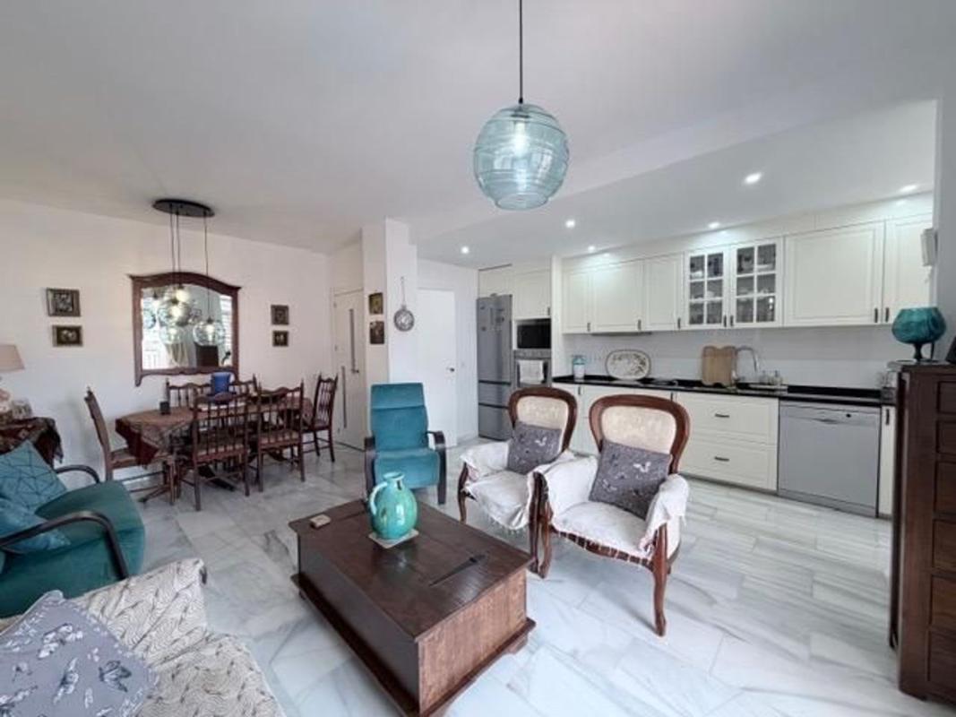 Venta de piso en Piso en Camino de Santiago, Centro Ciudad, Fuengirola, Fuengirola
photo 3