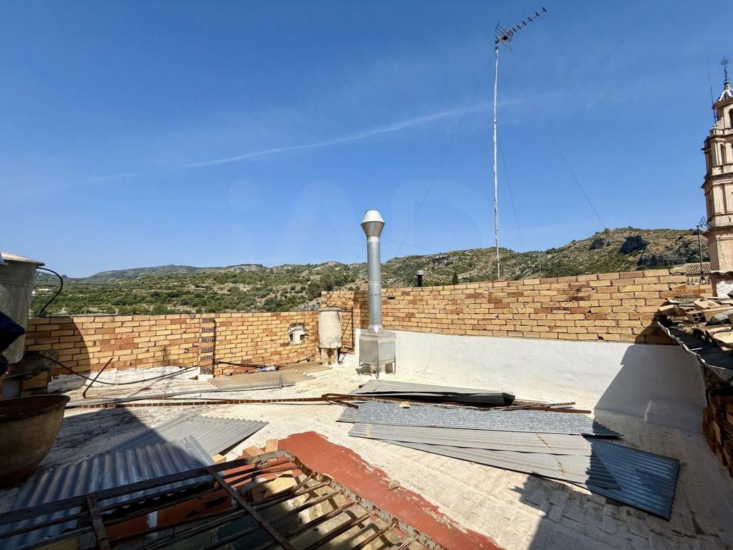 Properties for sale and rent in Spain photo 5