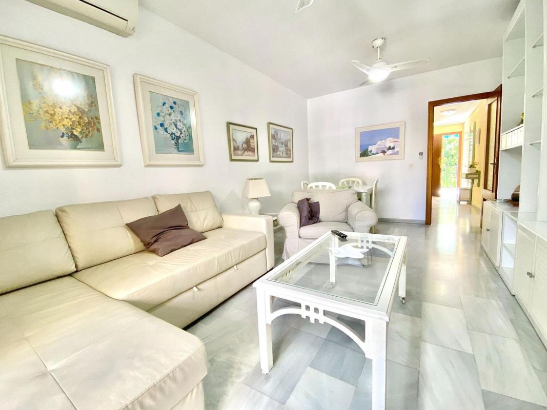 Venta de piso en Piso en Zona Puerto Deportivo, Fuengirola, Fuengirola
 photo 2