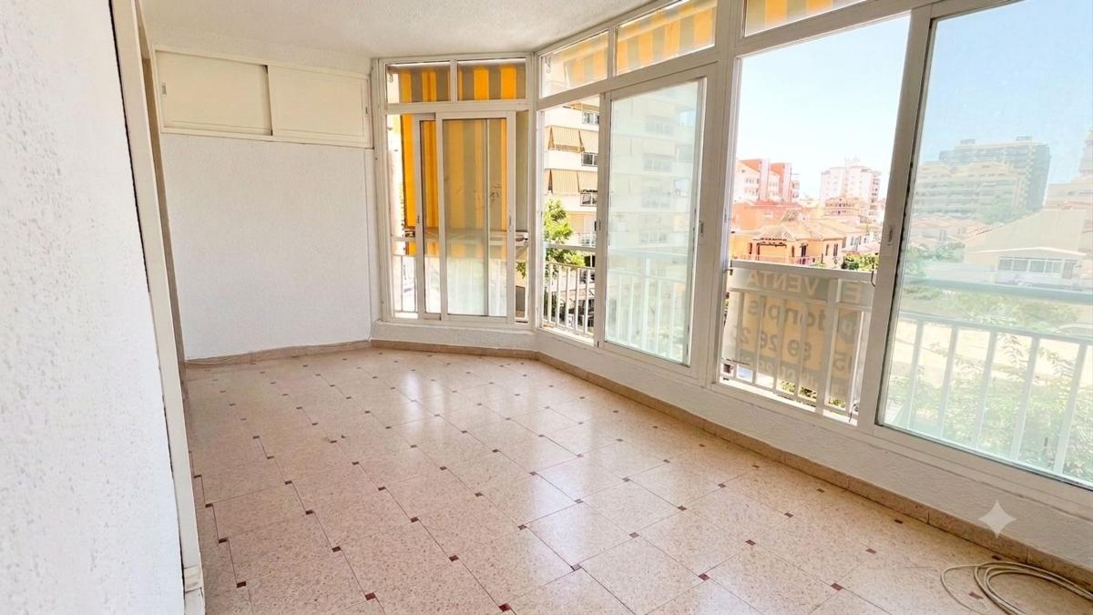 Venta de piso en Piso en Antonio Machado, 8, Los Boliches, Fuengirola, Fuengirola
photo 2