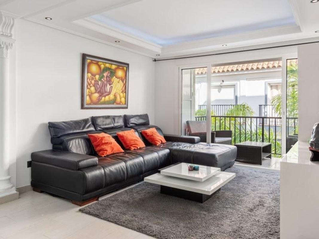 Venta de piso en Piso en Zona Puerto Deportivo, Fuengirola, Fuengirola
photo 1