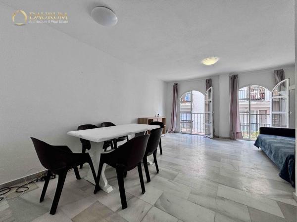 Venta de piso en Piso en Calle Miguel de Cervantes, Zona Puerto Deportivo, Fuengirola, Fuengirola
photo 1