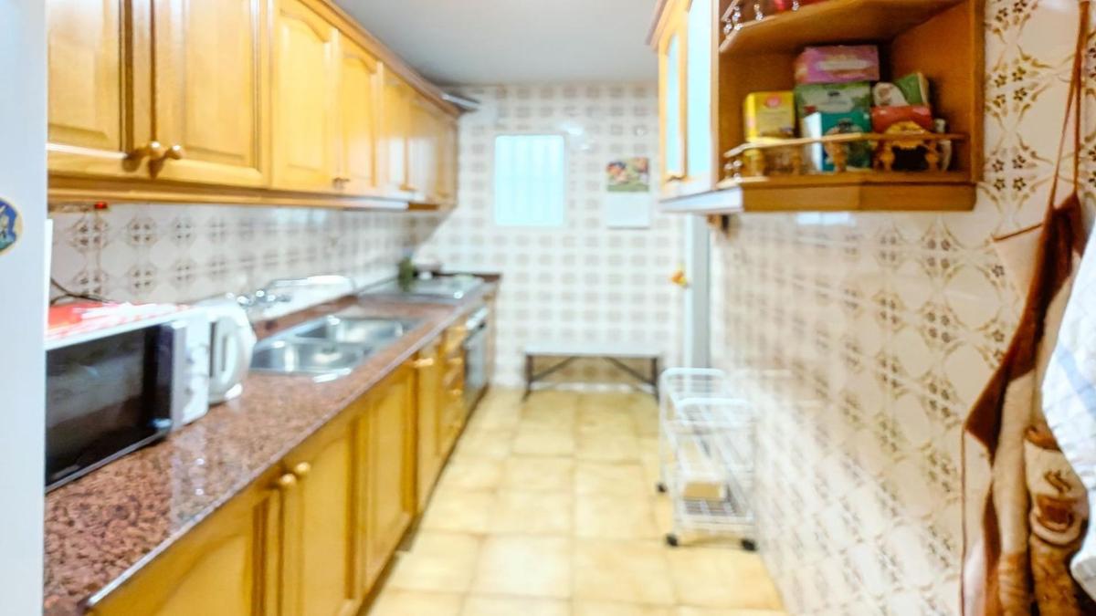 Sale of apartment in Piso en Calle Tordo, Centro Urbano, Benidorm, Benidorm
photo 5