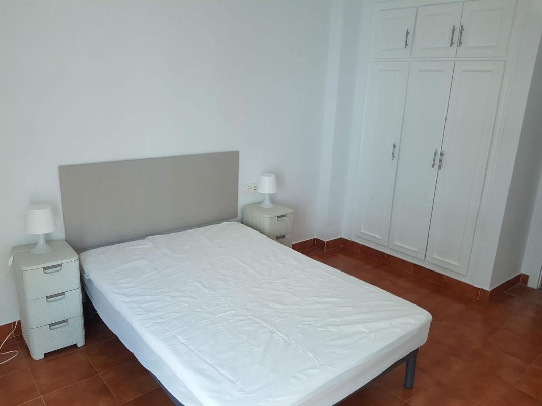 Venta de piso en Piso en Calle Miguel de Cervantes, 19, Zona Puerto Deportivo, Fuengirola, Fuengirola
photo 3