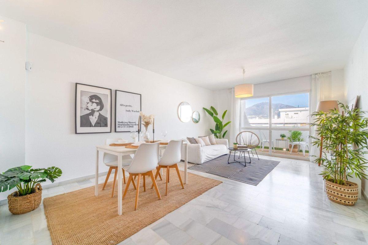 Venta de piso en Piso en Barrio centro, Zona Puerto Deportivo, Fuengirola, Fuengirola
photo 1