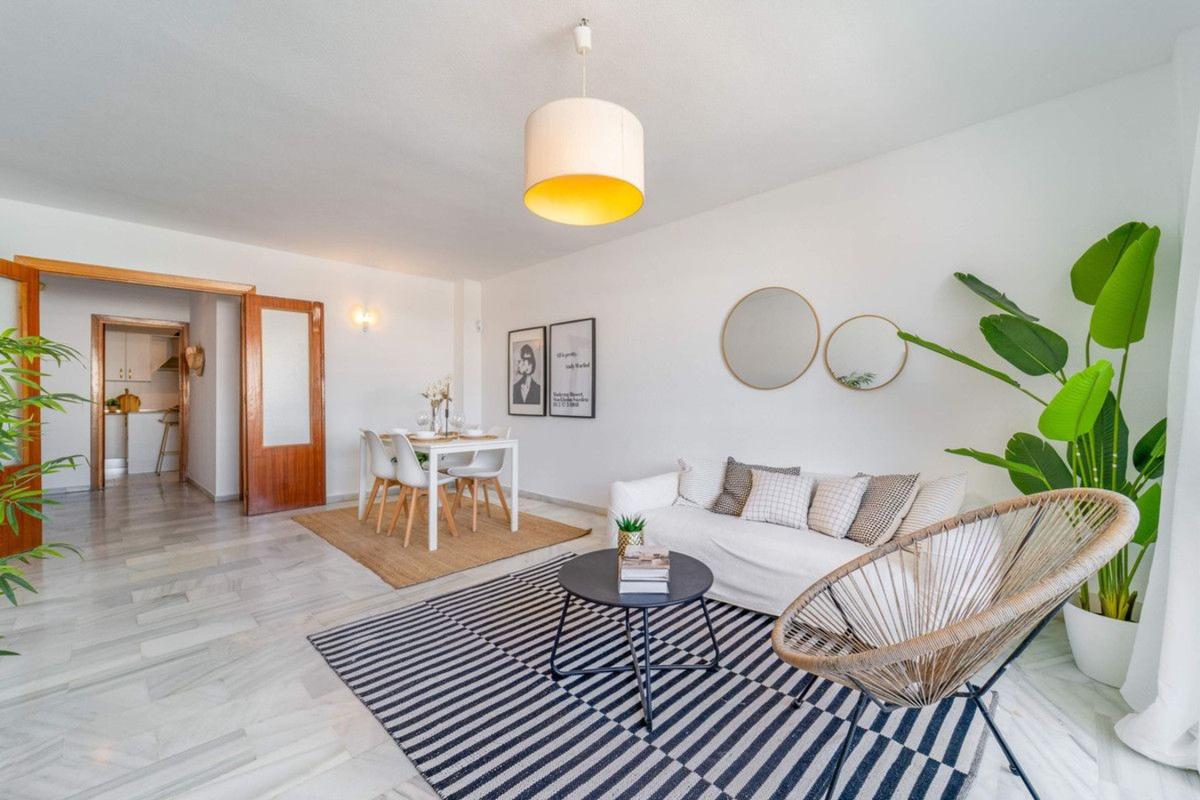 Venta de piso en Piso en Barrio centro, Zona Puerto Deportivo, Fuengirola, Fuengirola
photo 2