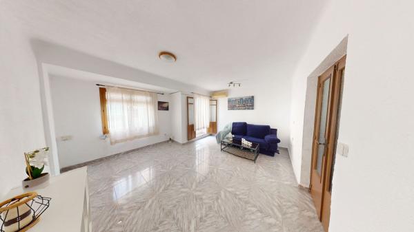 Venta de piso en Piso en Calle Francisco Giner de los Ríos, Carolinas Altas, Alicante / Alacant, Alicante / Alacant
 photo 4