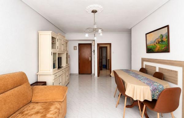 Venta de piso en Piso en San Esteban, Las Piscinas Naturales, Torrevieja, Torrevieja
 photo 4
