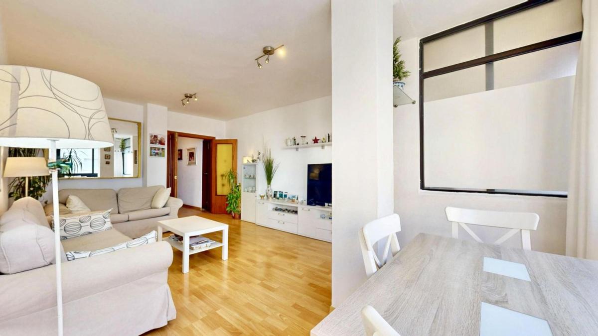 Продажа квартиры на Piso en Avenida de las Gaviotas, Las Gaviotas, Fuengirola, Фуэнхирола
photo 3