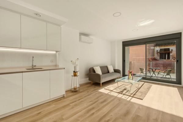 Venta de piso en Piso en Calle San Antonio, 3, Zona Puerto Deportivo, Fuengirola, Fuengirola
photo 1