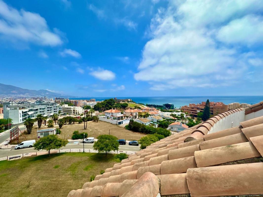 Продажа пентхауса на Ático en Zona Sohail, Fuengirola, Фуэнхирола photo 2