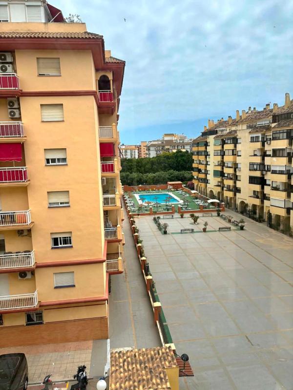 Venta de piso en Piso en Calle Antonio Chenel Antoñete, 7, Los Boliches, Fuengirola, Fuengirola
photo 2