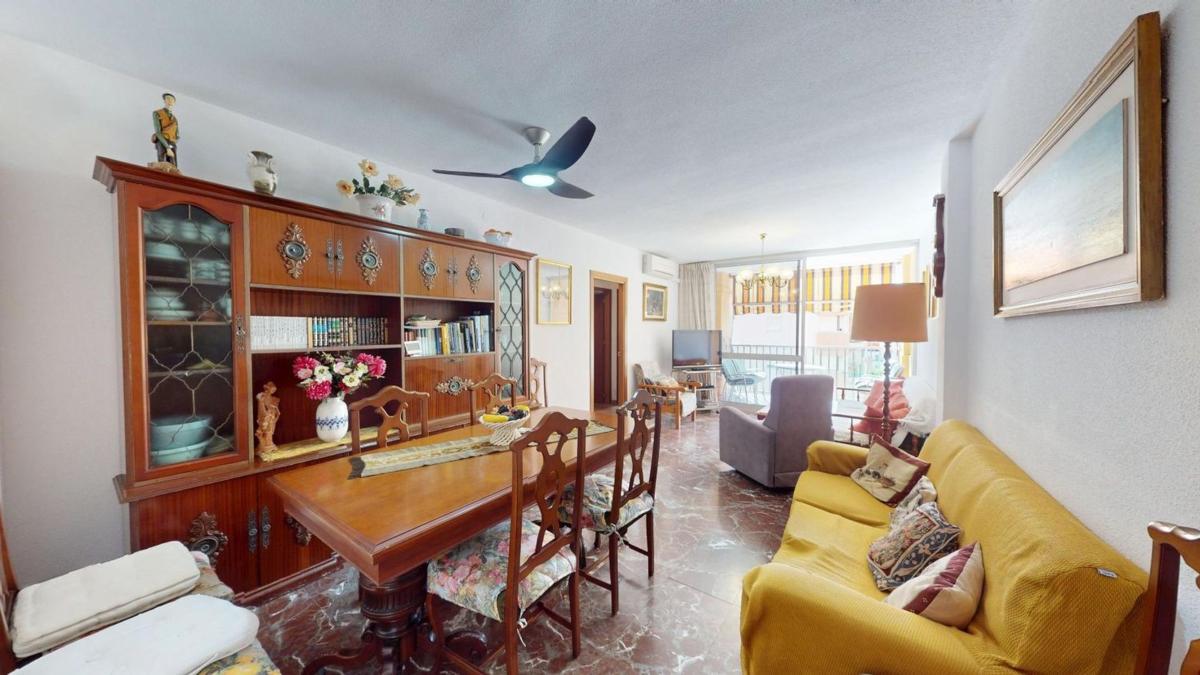 Продажа квартиры на Piso en Calle Rodrigo de Triana, Centro Ciudad, Fuengirola, Фуэнхирола
photo 2