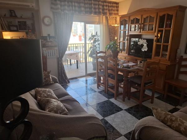 Venta de piso en Piso en Avenida Condes de San Isidro, 13, Zona Puerto Deportivo, Fuengirola, Fuengirola
 photo 4