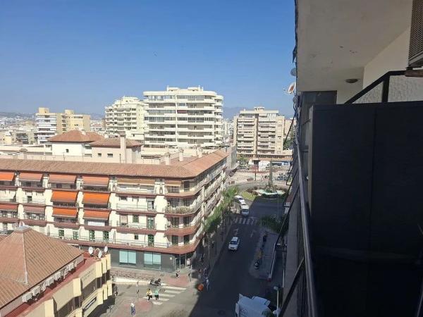 Venta de piso en Piso en Calle Alfonso XIII, Zona Puerto Deportivo, Fuengirola, Fuengirola
photo 1