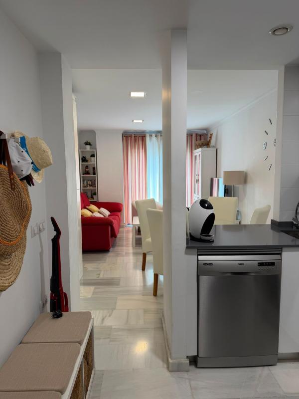 Venta de piso en Piso en Calle Torremolinos, 1, Los Boliches, Fuengirola, Fuengirola
photo 3