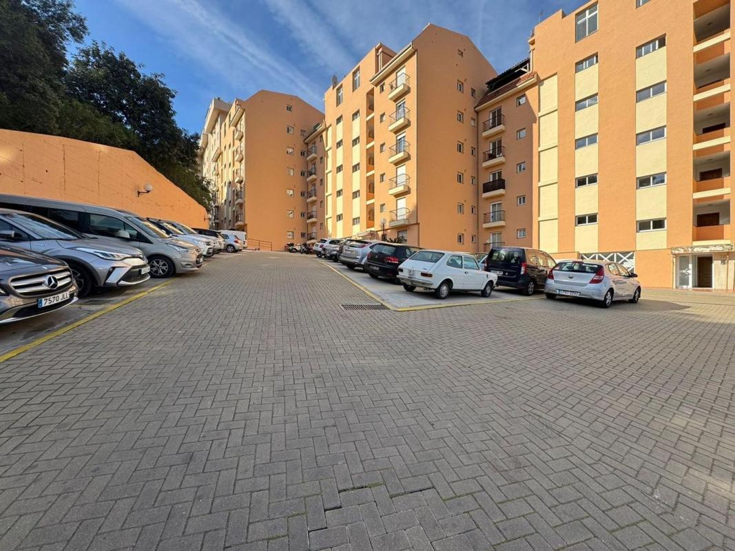Sale of apartment in Piso en Chumberas Las, Los Pacos, Fuengirola, Fuengirola
photo 2
