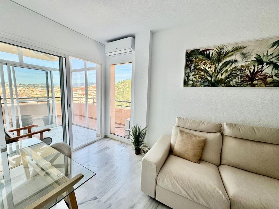 Sale of apartment in Piso en Chumberas Las, Los Pacos, Fuengirola, Fuengirola
photo 3