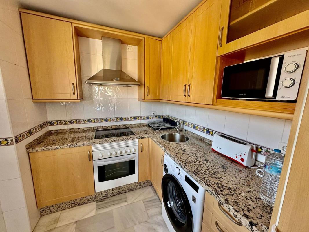 Venta de piso en Piso en Calle Chumbera s/n, Los Pacos, Fuengirola, Fuengirola
photo 3