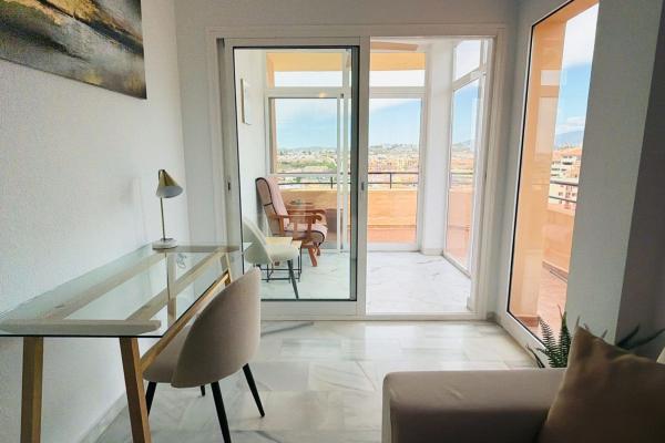 Sprzedaż mieszkania w Piso en Los Pacos, Fuengirola, Fuengirola
photo 1