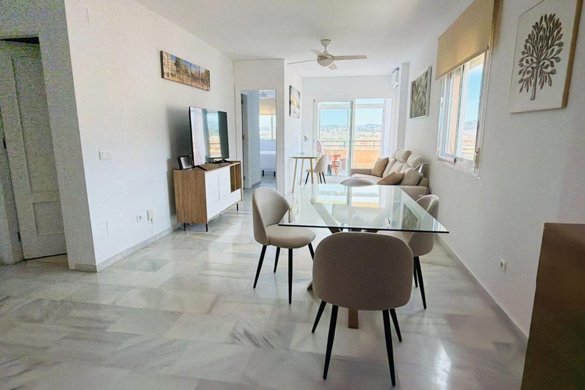 Sale of apartment in Piso en Los Pacos, Fuengirola, Fuengirola
photo 3