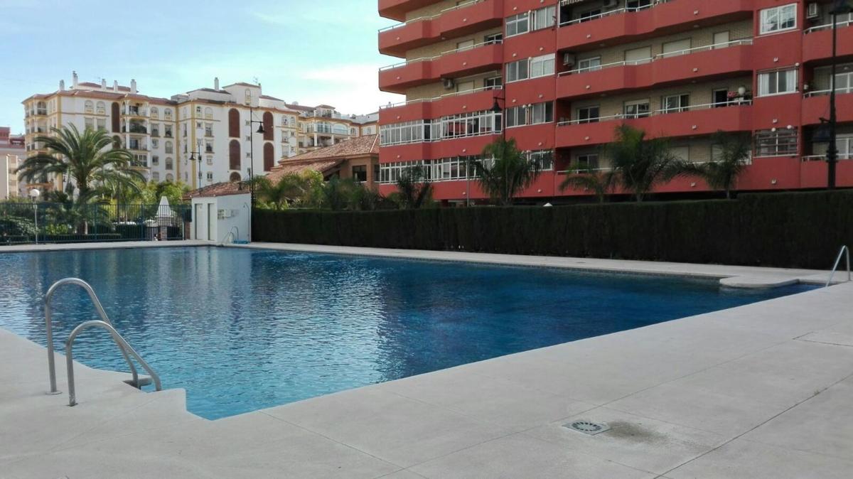 Venta de piso en Piso en Avenida Acapulco, 6, Los Boliches, Fuengirola, Fuengirola
photo 1