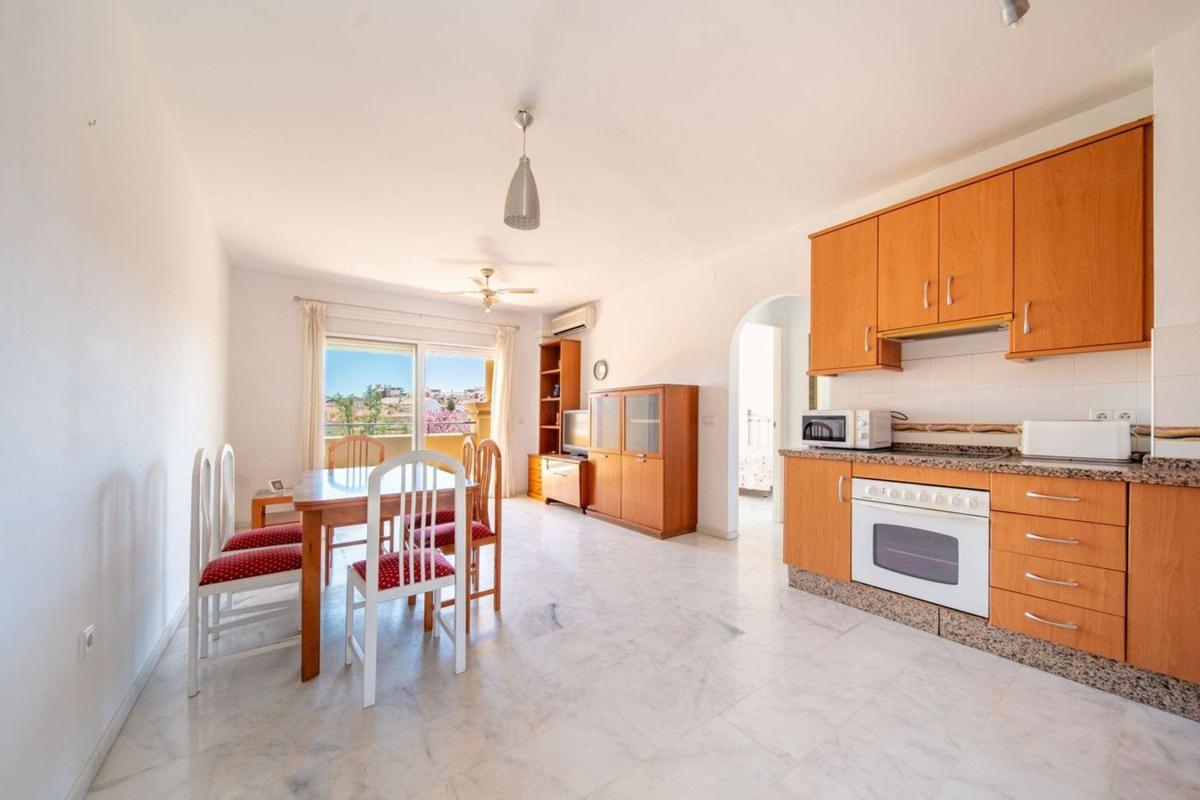 Venta de piso en Piso en Calle Triguero, 27, Los Pacos, Fuengirola, Fuengirola
photo 2