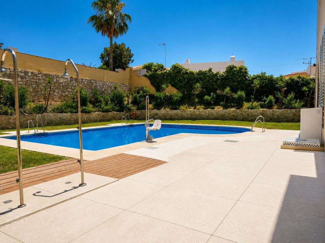 Sprzedaż mieszkania w Piso en Calle Molino De Viento s/n, Centro Ciudad, Fuengirola, Fuengirola
photo 1
