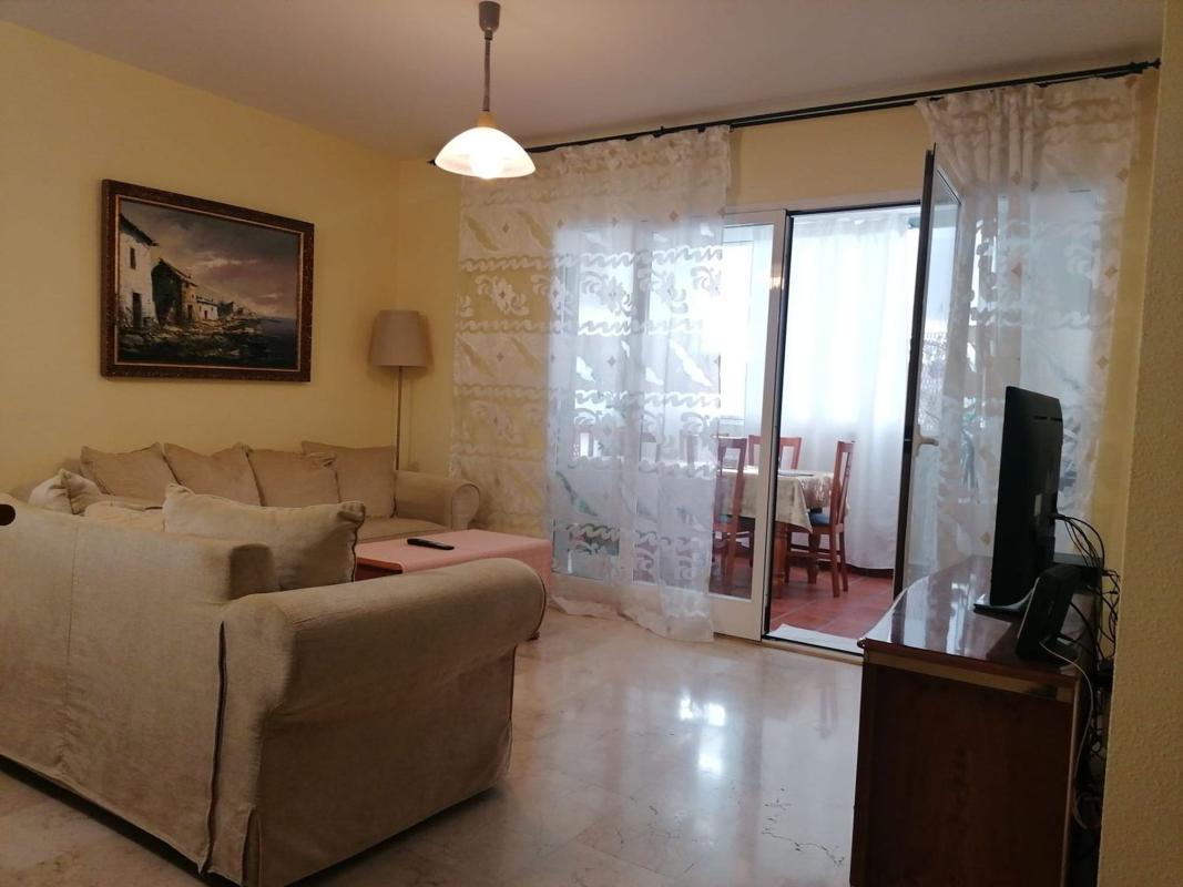 Venta de piso en Piso en Avenida Nuestro Padre Jesús Cautivo, Los Boliches, Fuengirola, Fuengirola
photo 1