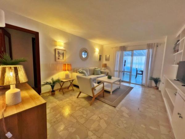 Sprzedaż mieszkania w Piso en Calle Víctor de la Serna, Playa de los Boliches, Fuengirola, Fuengirola
thumbnail 1